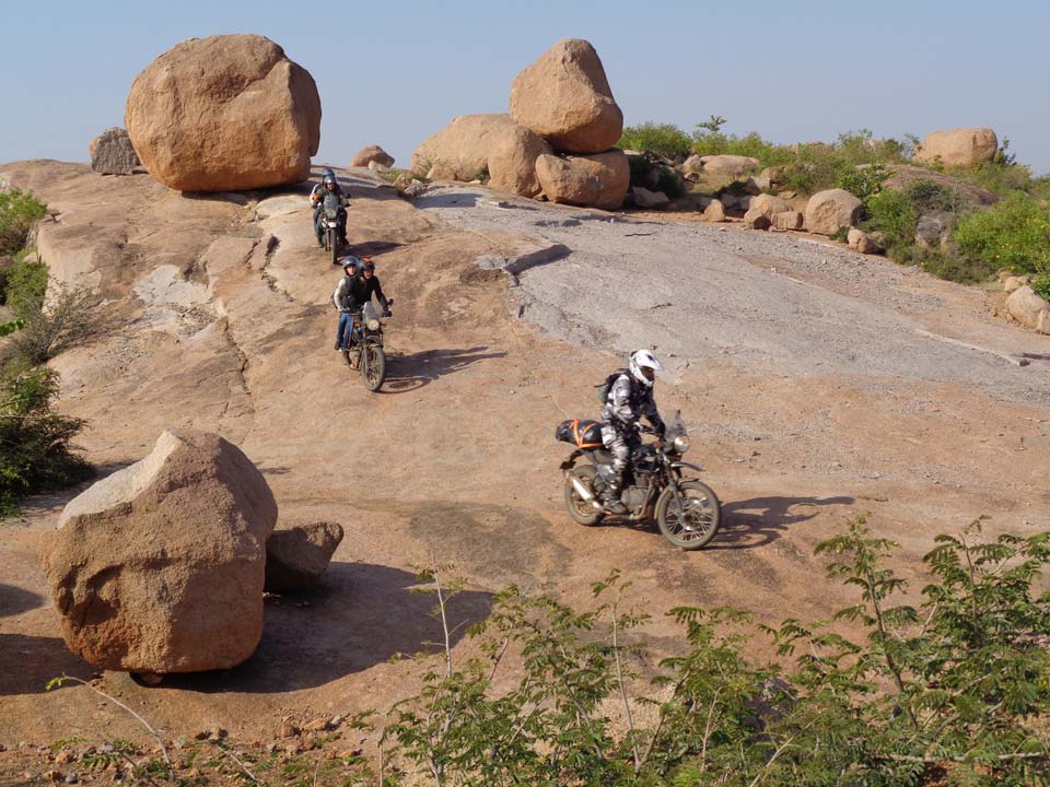 GORANDO - Récit de voyage à moto - Inde